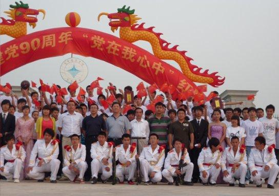市场一体化提升企业创新效率的路径与机制